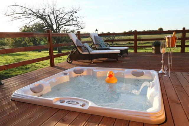 The Orchard Bramble Lodge Hadleigh  외부 사진