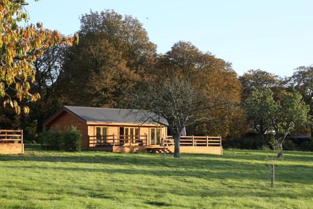 The Orchard Bramble Lodge Hadleigh  외부 사진