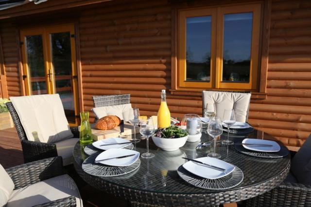 The Orchard Bramble Lodge Hadleigh  외부 사진